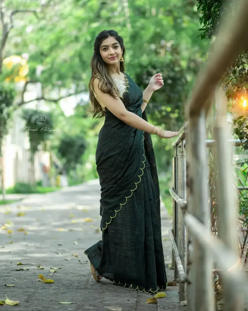 Stylish Girl Saree Poses