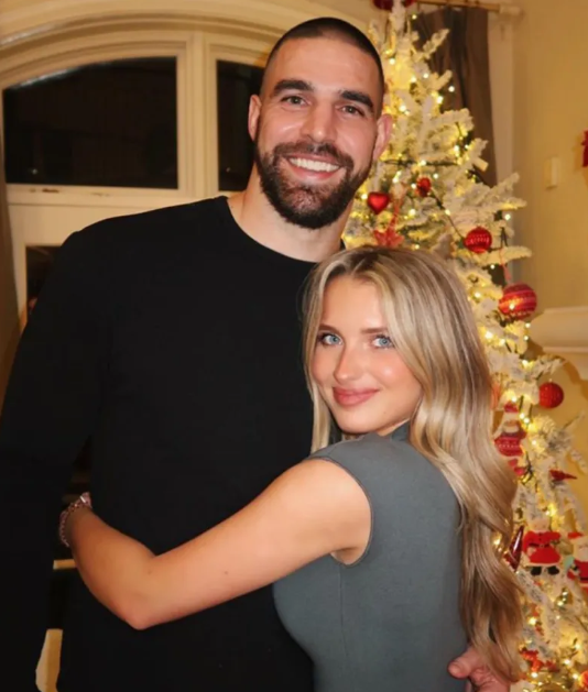 Mark Andrews' Wife